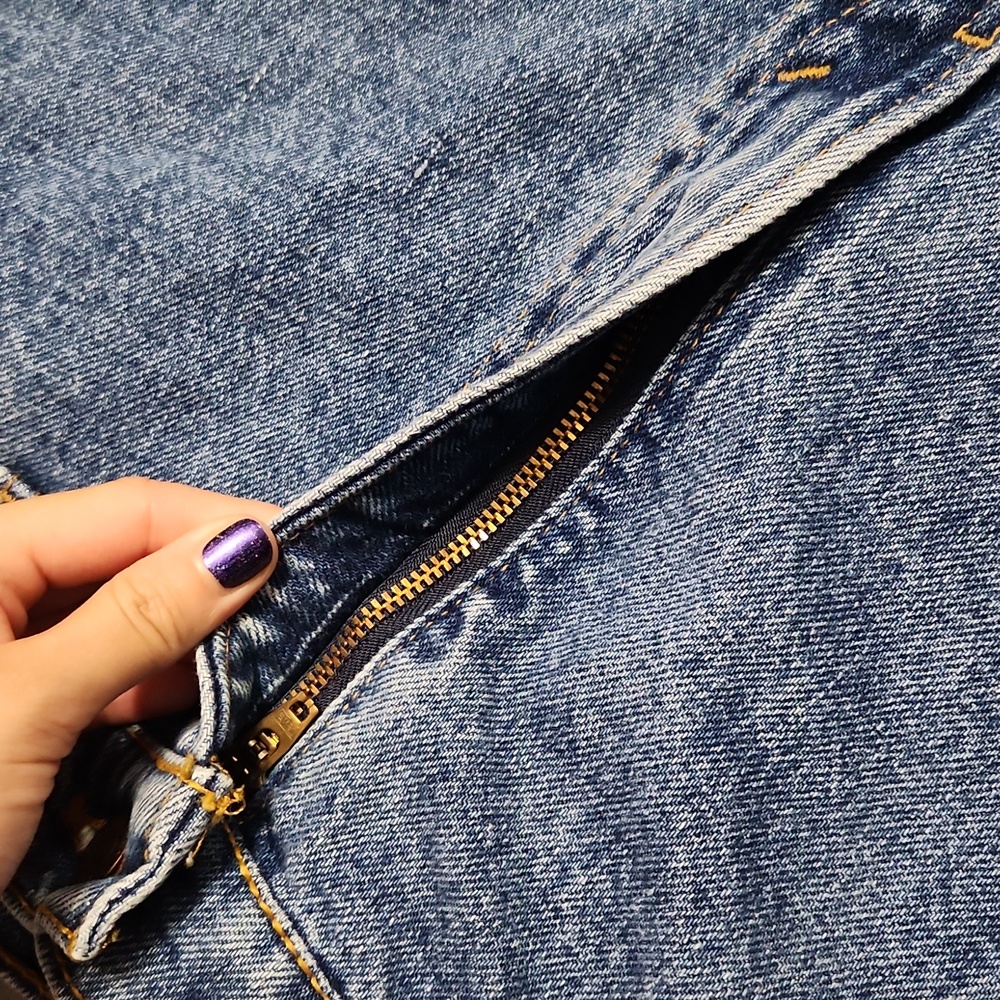 Vintage LEVI'S 550 Relaxed Fit Tapered Leg Baggy Oversized Denim Blue Dad Jeans - Picture 12 of 17